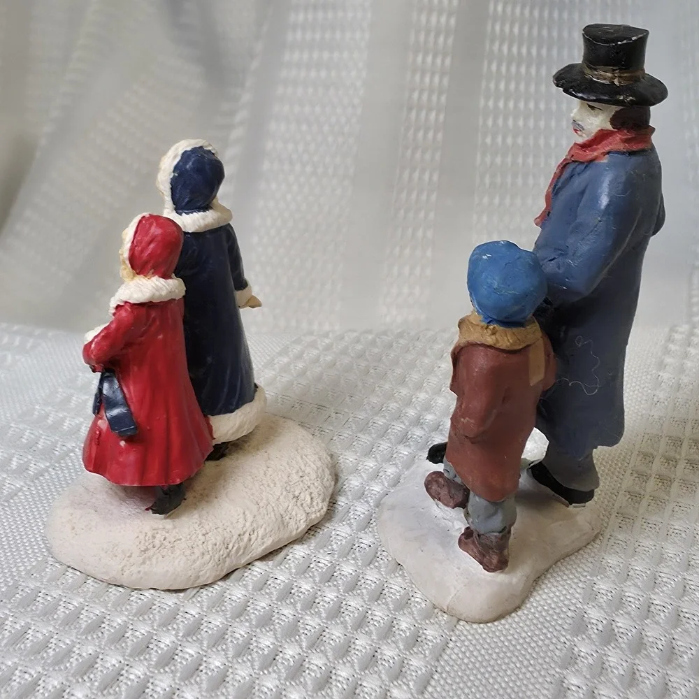 Christmas Village Grandpa & Children Ceramic Vintage Hand Painted‎ Figurines